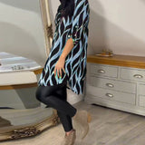 Geertje™ Oversized Blouse met Abstracte Print