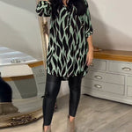 Geertje™ Oversized Blouse met Abstracte Print