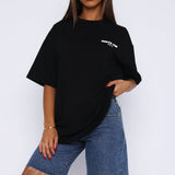 Offstage Oversized Tee Zwart – Stoer, Comfortabel en Moeiteloos Stijlvol