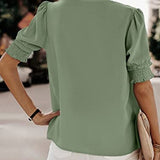 Lotte™ Elegante V-hals Blouse met Korte Mouwen