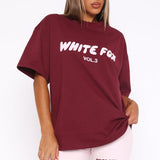 Offstage Oversized T-shirt Rode Fluweel – Gedurfd, Comfortabel en Moeiteloos Stijlvol