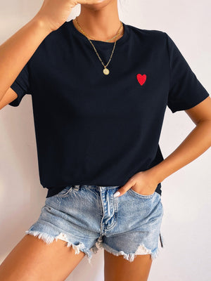 Basis Dames T-Shirt met Hartdetail – Minimalistisch, Casual & Combinatie Sterk