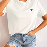 Basis Dames T-Shirt met Hartdetail – Minimalistisch, Casual & Combinatie Sterk