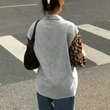 Gestreepte Damesblouse met Leeuwdetails – Opvallend, Casual & Streetstyle-klaar