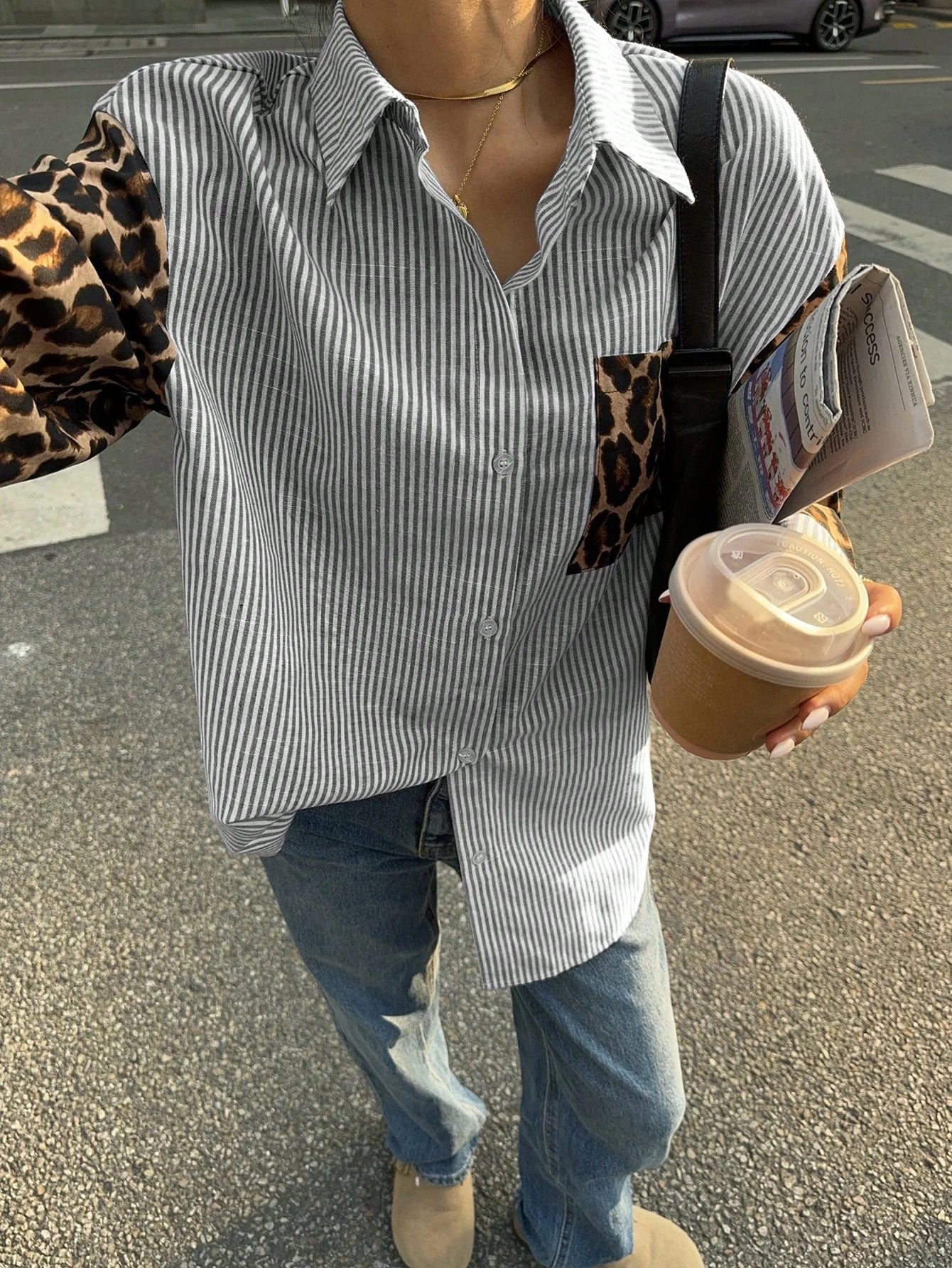 Gestreepte Damesblouse met Leeuwdetails – Opvallend, Casual & Streetstyle-klaar