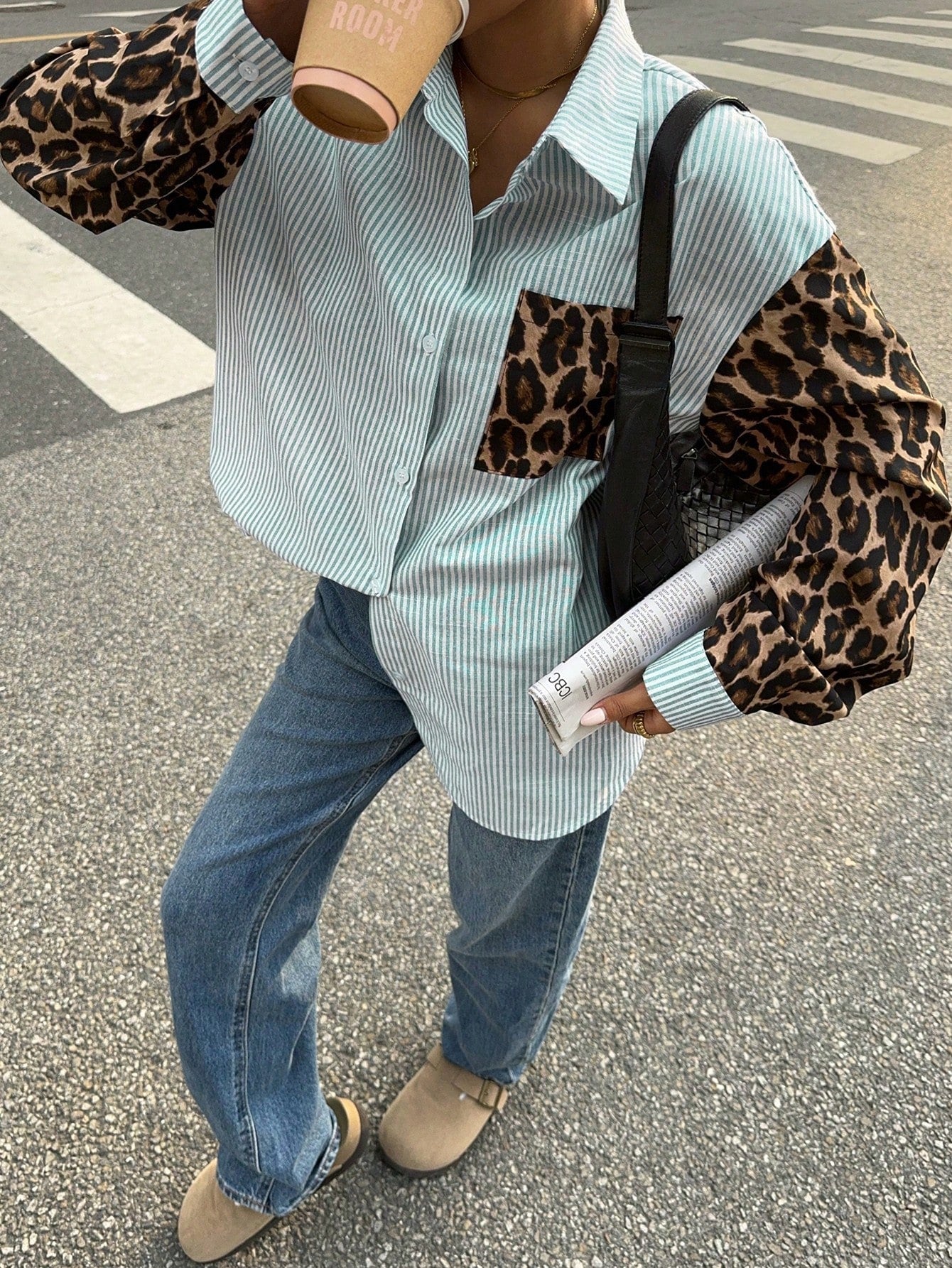 Gestreepte Damesblouse met Leeuwdetails – Opvallend, Casual & Streetstyle-klaar
