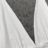 Minidress met halternek en skater-snit – Figuuraccentuerend & Vrouwelijk