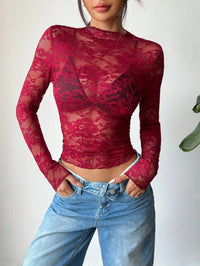 Geknipte kanten blouse met lange mouwen – Sexy, Transparant & Vrouwelijk
