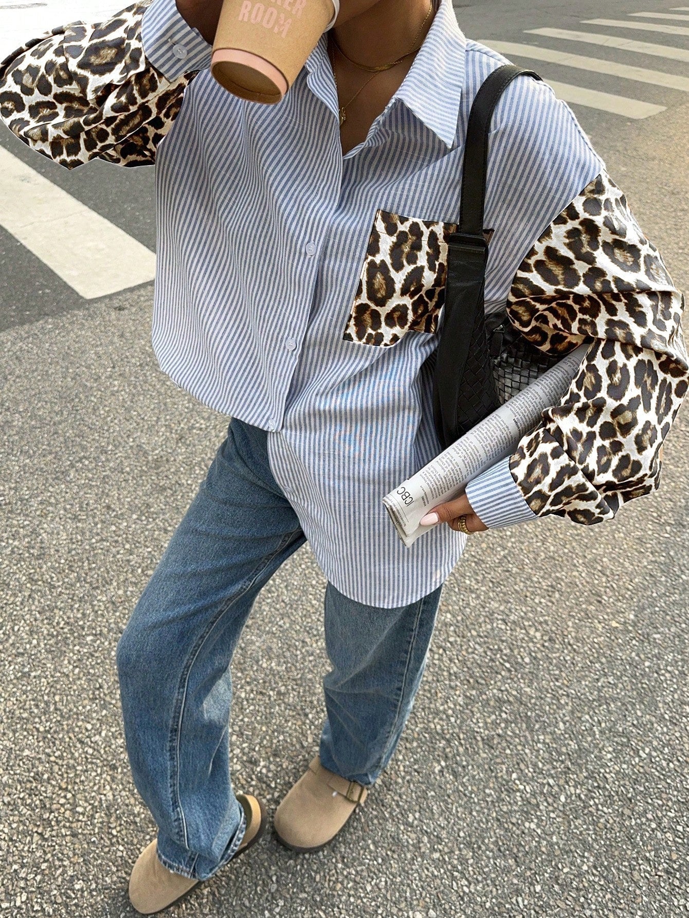 Gestreepte Damesblouse met Leeuwdetails – Opvallend, Casual & Streetstyle-klaar