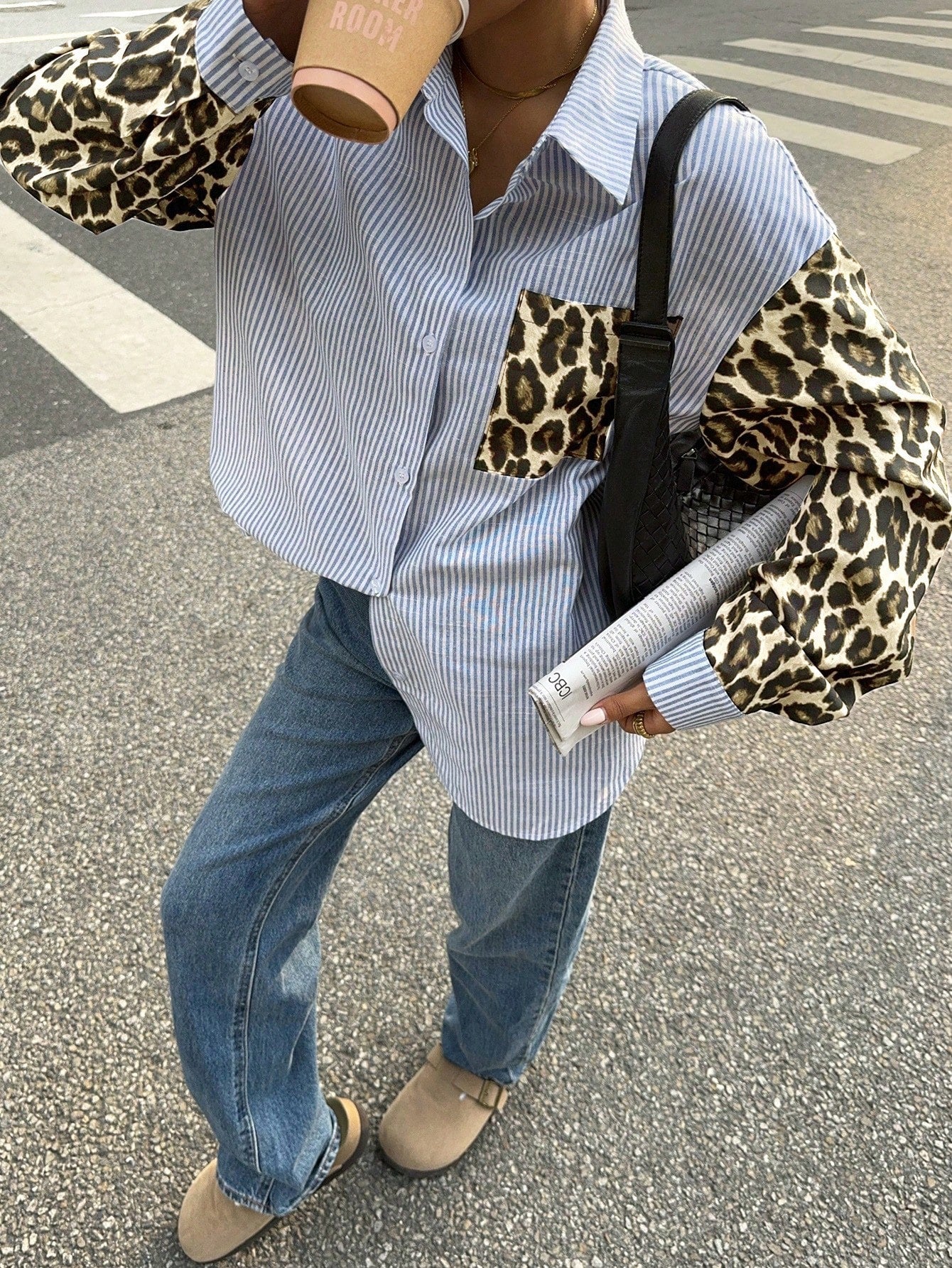 Gestreepte Damesblouse met Leeuwdetails – Opvallend, Casual & Streetstyle-klaar