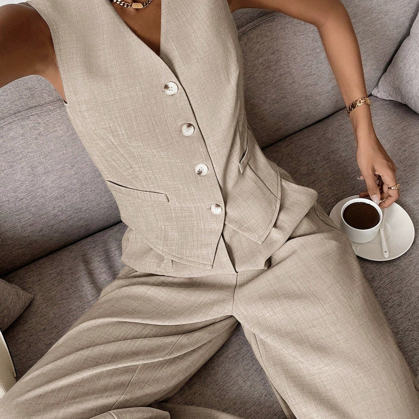 Twee-delig Set met Vest & Wijde Broek – Modern, Luchtig & Slim