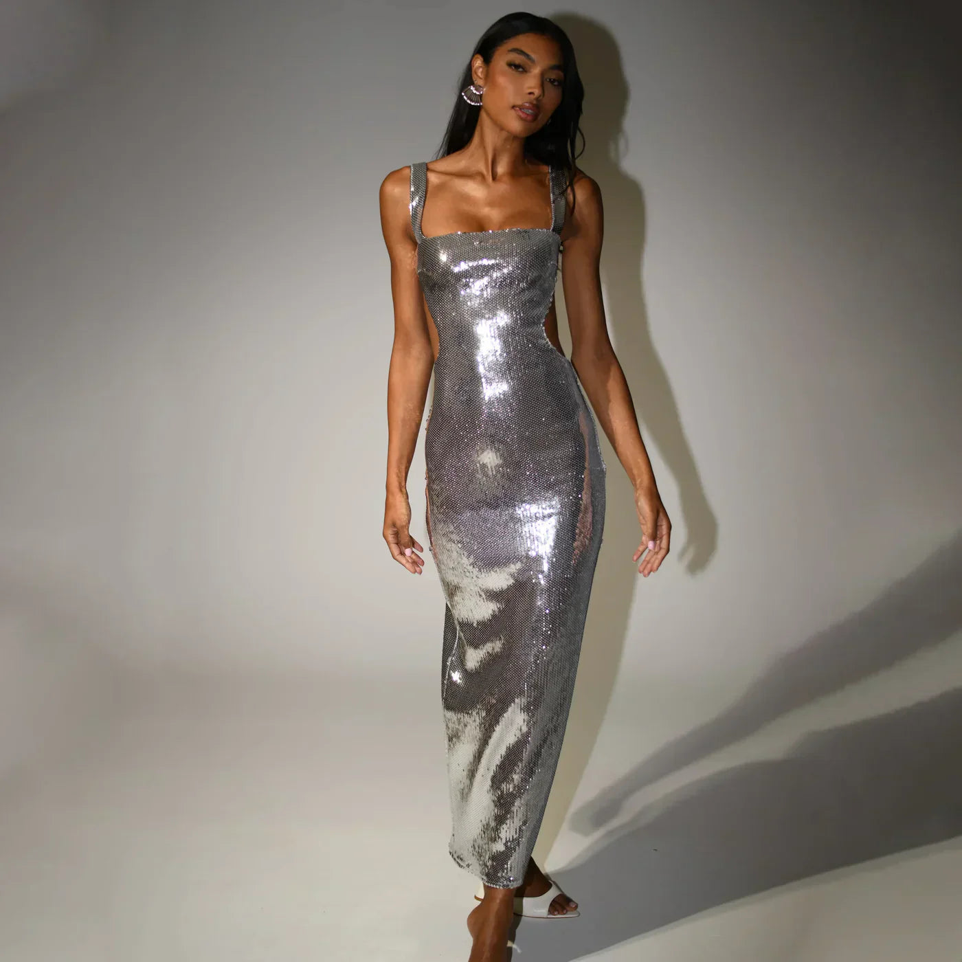 Emilia| Glanzend Maxi-jurk met Spaghetti-bandjes
