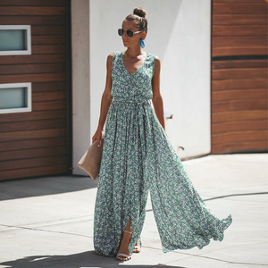Mouwloze Maxijurk met Bloemenprint & Split – Zomerse & Elegante