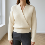 Lena | Elegante Wikkeltrui met Scandinavisch Design