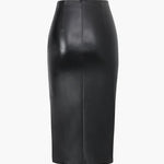 Edwina | Figurbetonende Kunstlederen Midirok met Asymmetrische Wickeloptiek