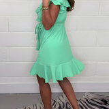 Elegante ruchesjurk met V-hals – vrouwelijke look voor elke gelegenheid