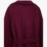 Quinty | Elegante Trenchcoat in Bordeauxrood met Ceintuur