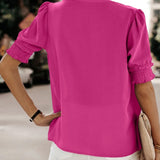 Lotte™ Elegante V-hals Blouse met Korte Mouwen
