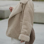 Kiara | Stijlvolle Jack met Kunstleer- en Fleece-Details