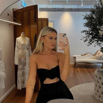 Emily | Zwarte Bustier-Minikleed met 3D Rozen-Detail & Cut-Out