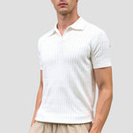 Witte gebreide poloshirt met structuurpatroon