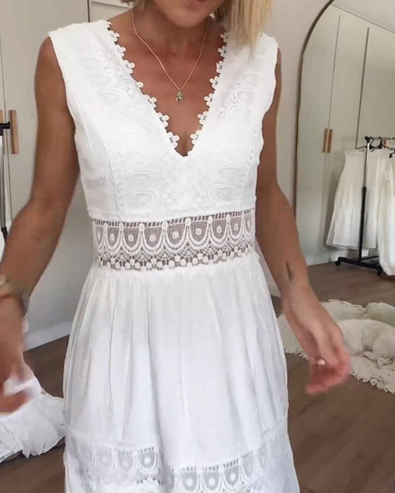 Elegante Midi Zomerkleed met Kant & V-hals – Vrouwelijk & Luchtig