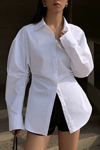 Ilaria | Witte Oversized Blouse met Benadrukte Taille en Klassieke Kraag