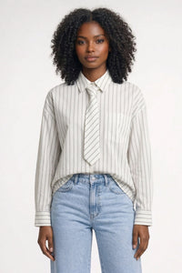 Gestreepte Blouse met Strikdetail en Elegante Pasvorm