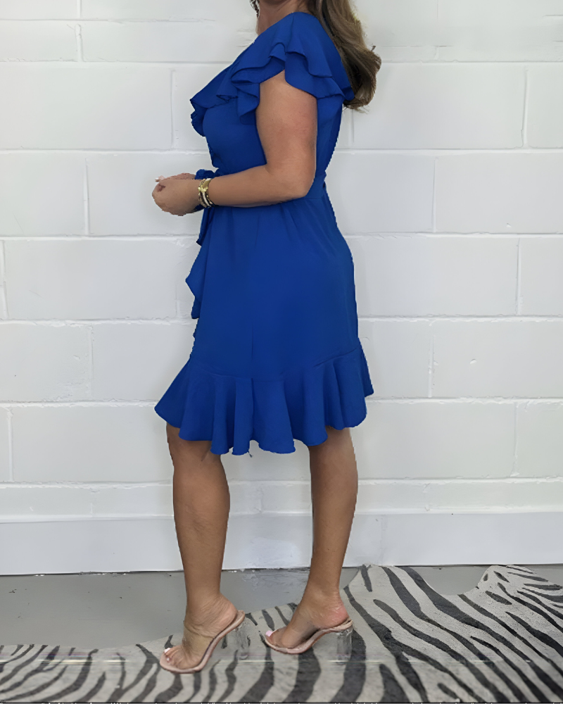 Elegante ruchesjurk met V-hals – vrouwelijke look voor elke gelegenheid