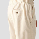 Killian | Beige herenbroek met elastische tailleband en knoopsluiting