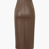 Edwina | Figurbetonende Kunstlederen Midirok met Asymmetrische Wickeloptiek