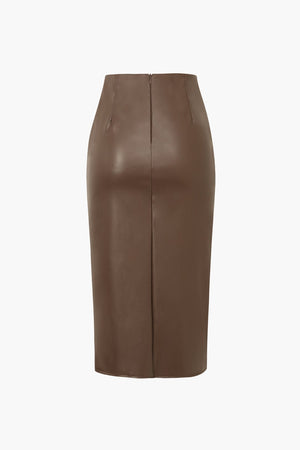Edwina | Figurbetonende Kunstlederen Midirok met Asymmetrische Wickeloptiek