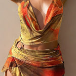 Mira | Asymmetrische Zijsplit Halter-Neck Mini-jurk met Kunstprint