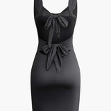 Amara | Tie-Back Bodycon Minikleed – Sensuele Silhouet voor Bijzondere Gelegenheden