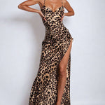 Amelie | Verleidelijk Leopard Maxikleed – Sensuele Look met Beinsplit