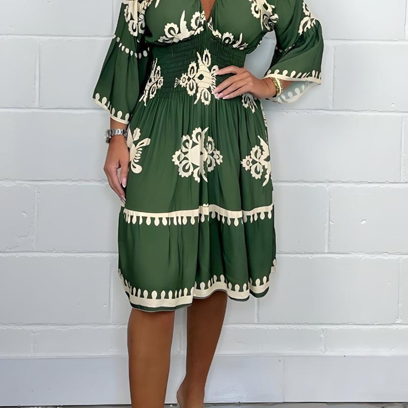 Elegante jurk met patroon en V-hals – perfect voor elke gelegenheid