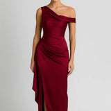 Elegante asymmetrische lange avondjurk met split
