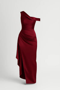 Elegante asymmetrische lange avondjurk met split