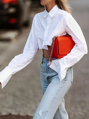 Geknipte Damesblouse met Raw Cut – Modern, Urban & Statementsterk