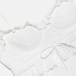 Hanna | Romantische kantjurk met ruches – Feminine elegantie in wit