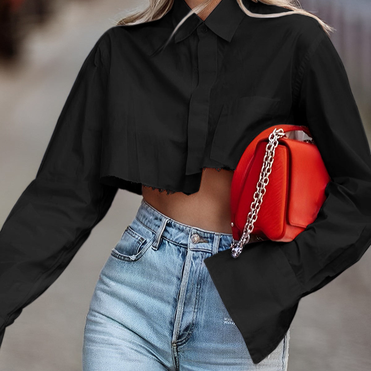 Geknipte Damesblouse met Raw Cut – Modern, Urban & Statementsterk