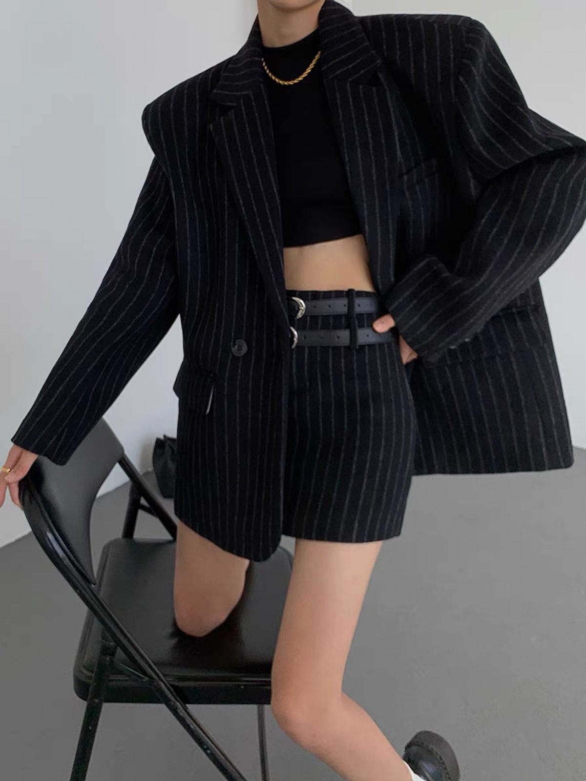 Luise | Klassieke Marineblauwe Nadelstrepen Blazer voor Dames
