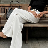 Stijlvolle Brede Pantalon Voor Moderne Vrouwen – Luxe Stof, Tijdloze & Comfortabele Pasvorm Voor Iedere Gelegenheid.