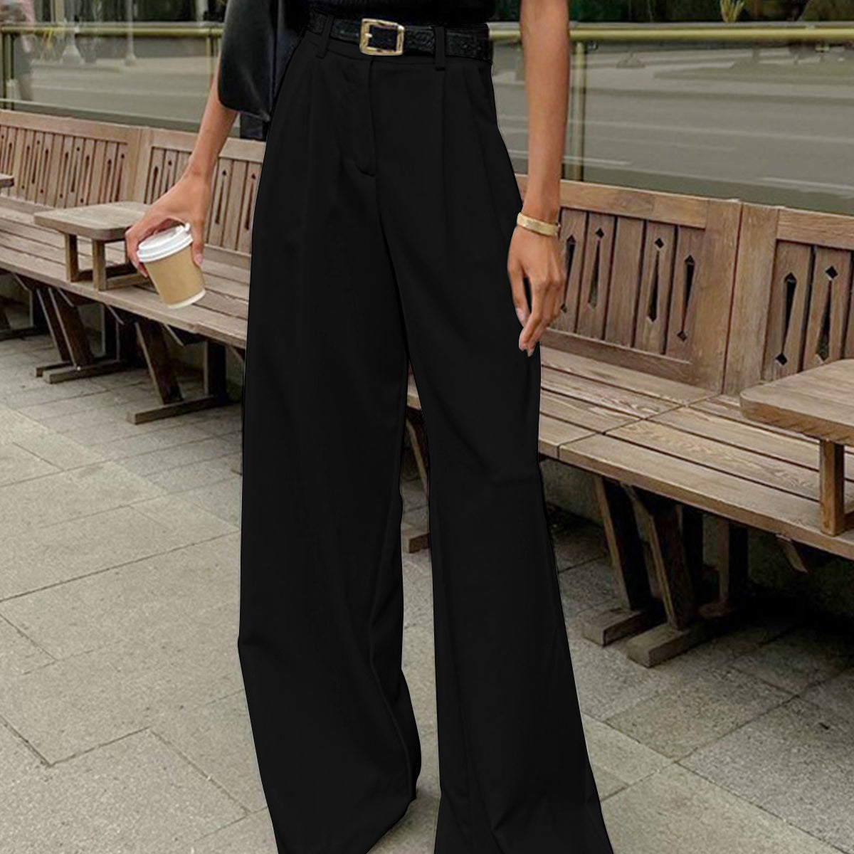 Stijlvolle Brede Pantalon Voor Moderne Vrouwen – Luxe Stof, Tijdloze & Comfortabele Pasvorm Voor Iedere Gelegenheid.
