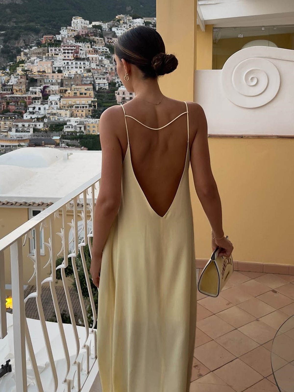 Mathilda | Luxe Slipdress met diepe ruguitsnijding – Elegante Avondmode