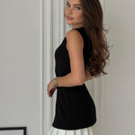 Robin | Elegante mouwloze midikleed met plissé-design
