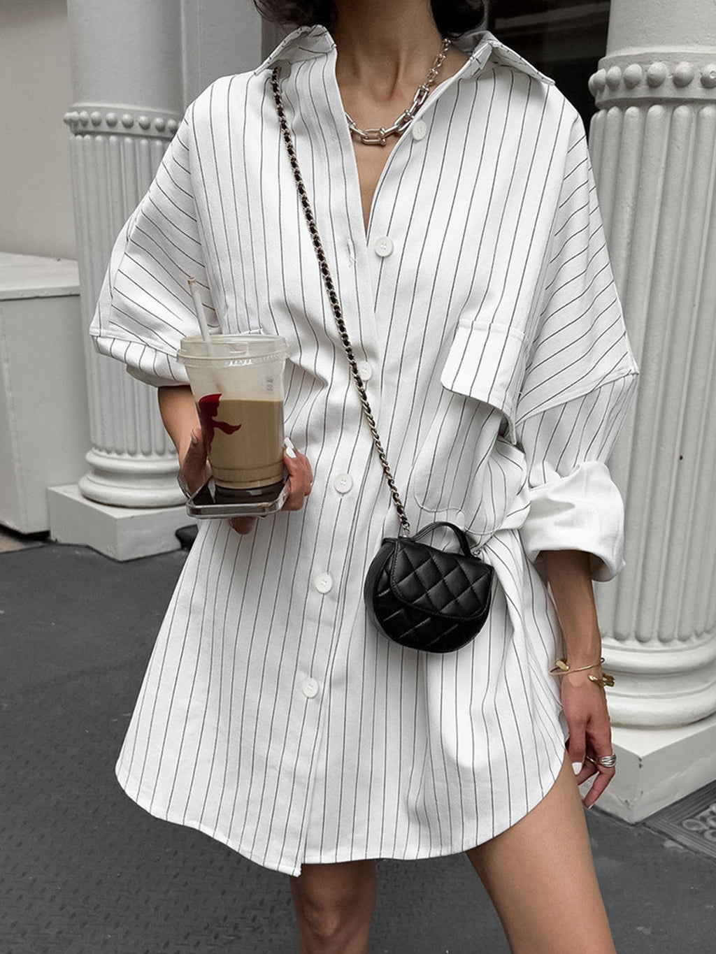 Witte oversized shirtjurk met strepen – Streetstyle-look