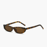 Smalle Retro Zonnebril met Luipaardprint en UV Bescherming