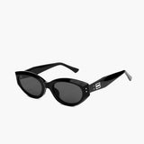 Ovale Zonnebril met Cat Eye Vorm en UV Bescherming