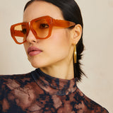 Oversized Retro Zonnebril met Gekleurde Glazen en UV Bescherming